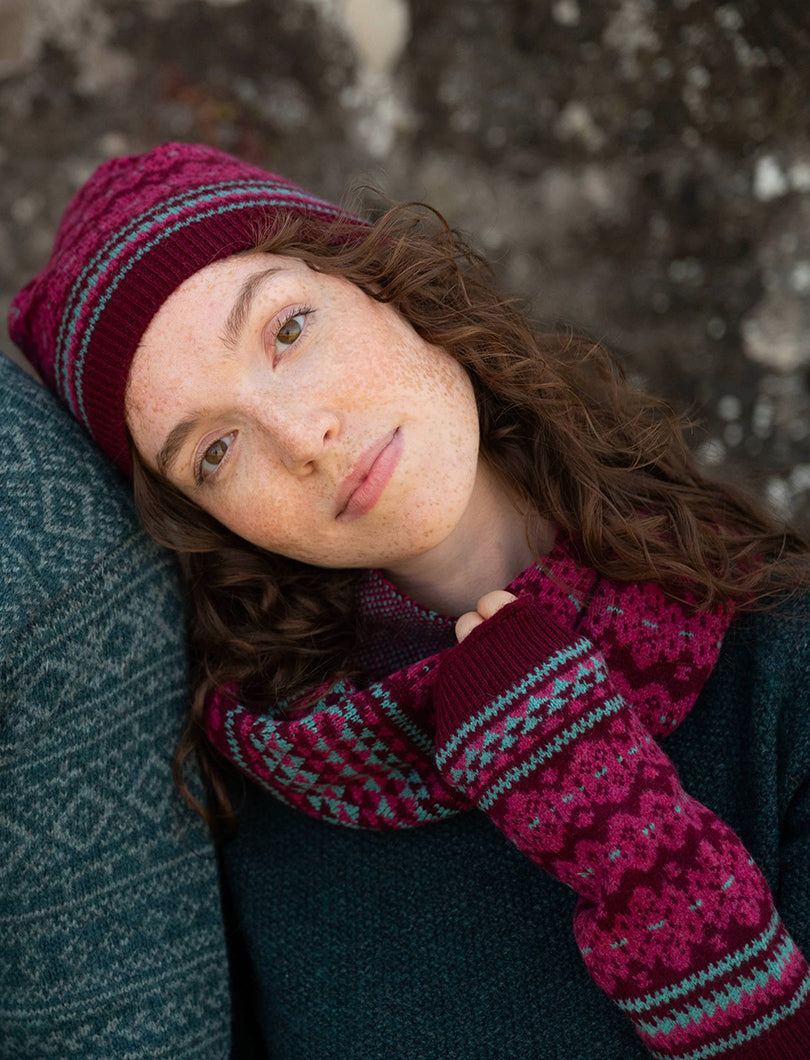 Burgundy fair isle cowl scarf stockbridge