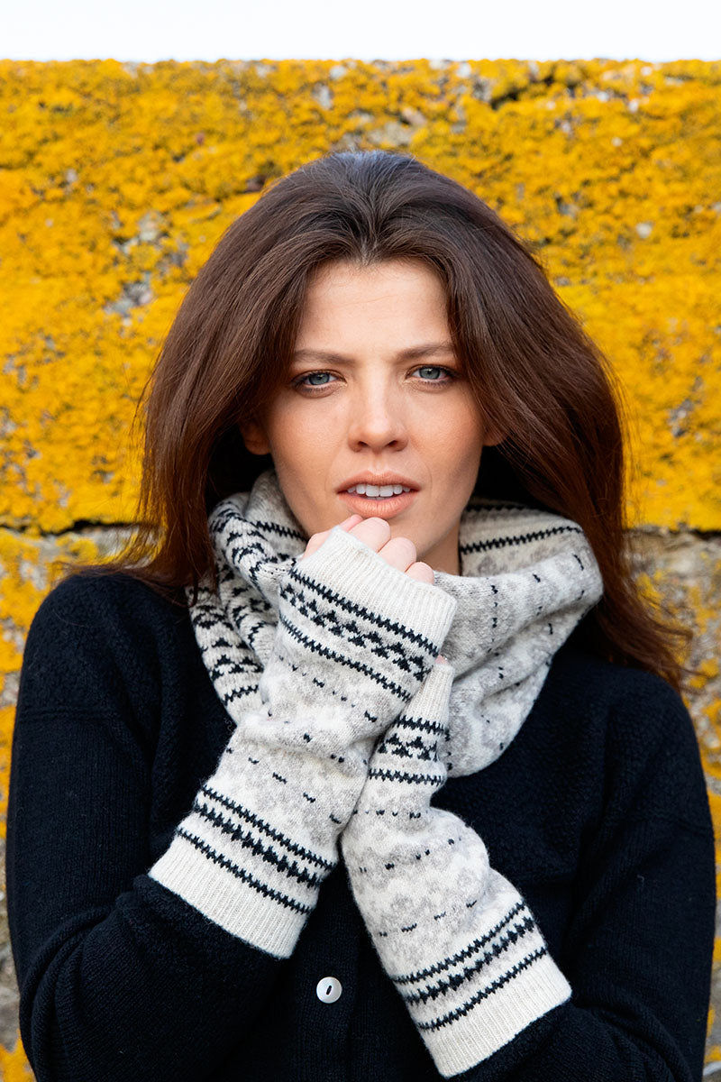 Fair isle fingerless gloves linen black hand wrist warmers Scottish lambs wool Stockbridge