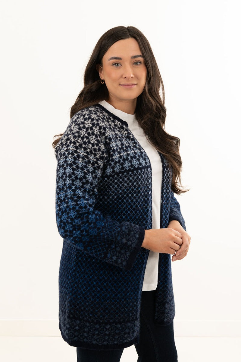ladies fair isle long cardigan blue white wool kimono coatigan