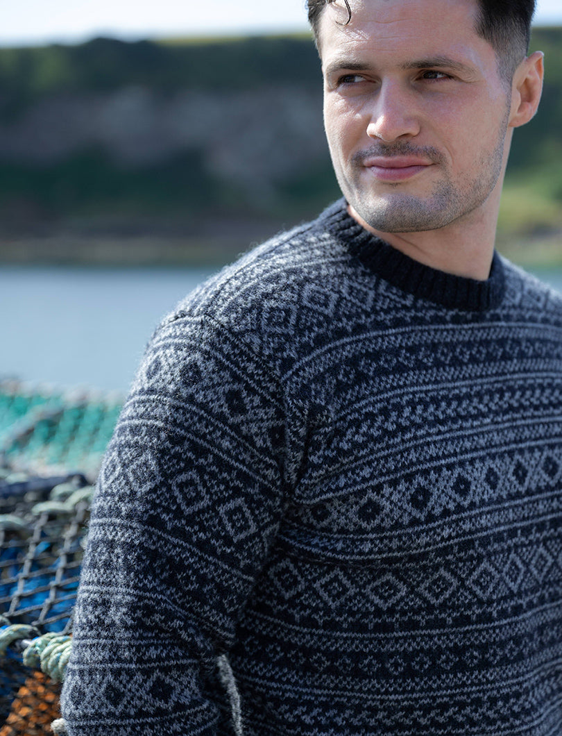 Mens Fair isle Conan Jumper - Charcoal