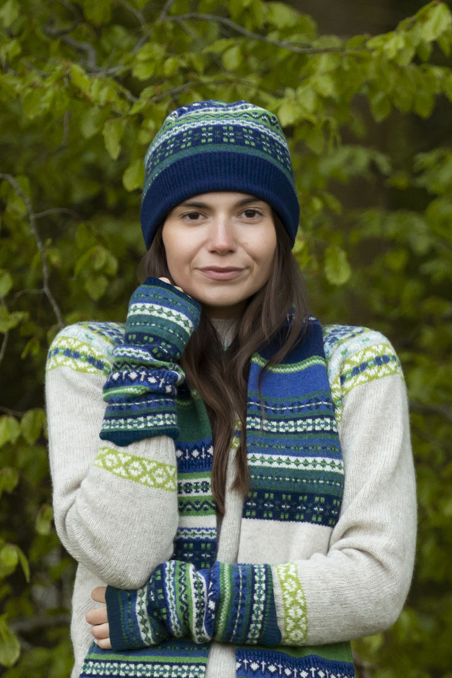fair isle fingerless gloves wrist warmers blue green clyde