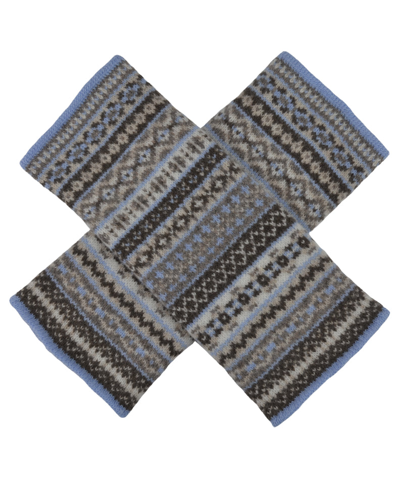 Fair isle wrist warmer gauntlet wristlet gloves. Linen. Scottish lambswool