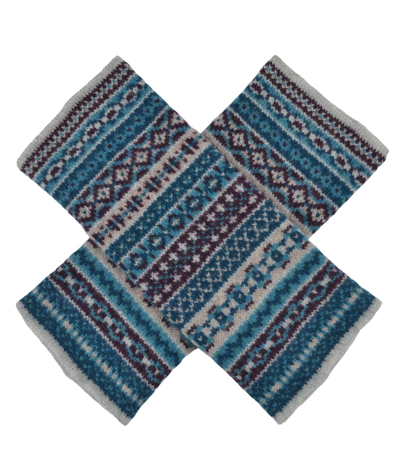 Fair isle wrist warmer gauntlet wristlet gloves. Teal. Scottish lambswool