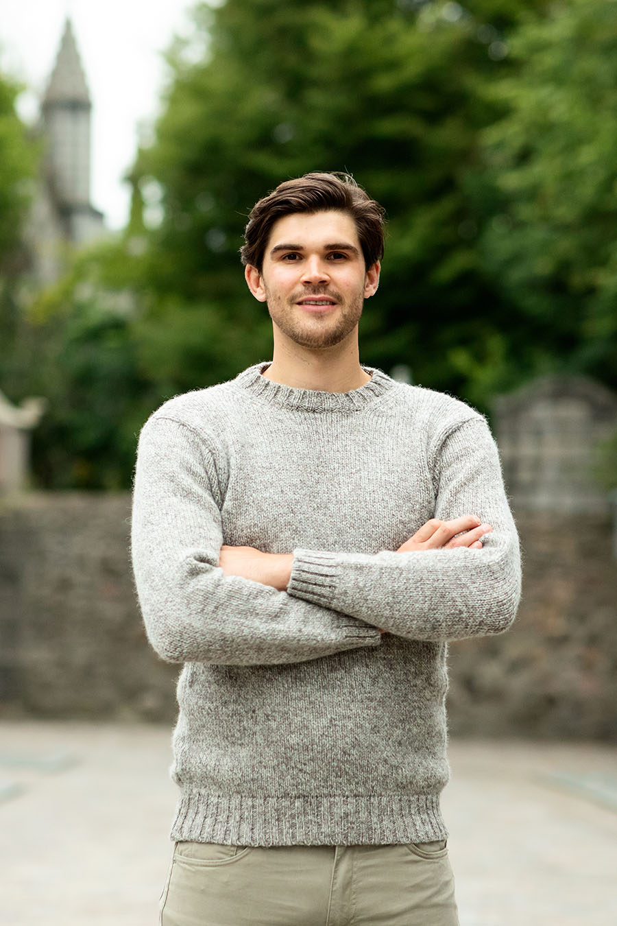 Mens Chunky Crew Neck Jumper in undyed Scottish wool – The Croft House