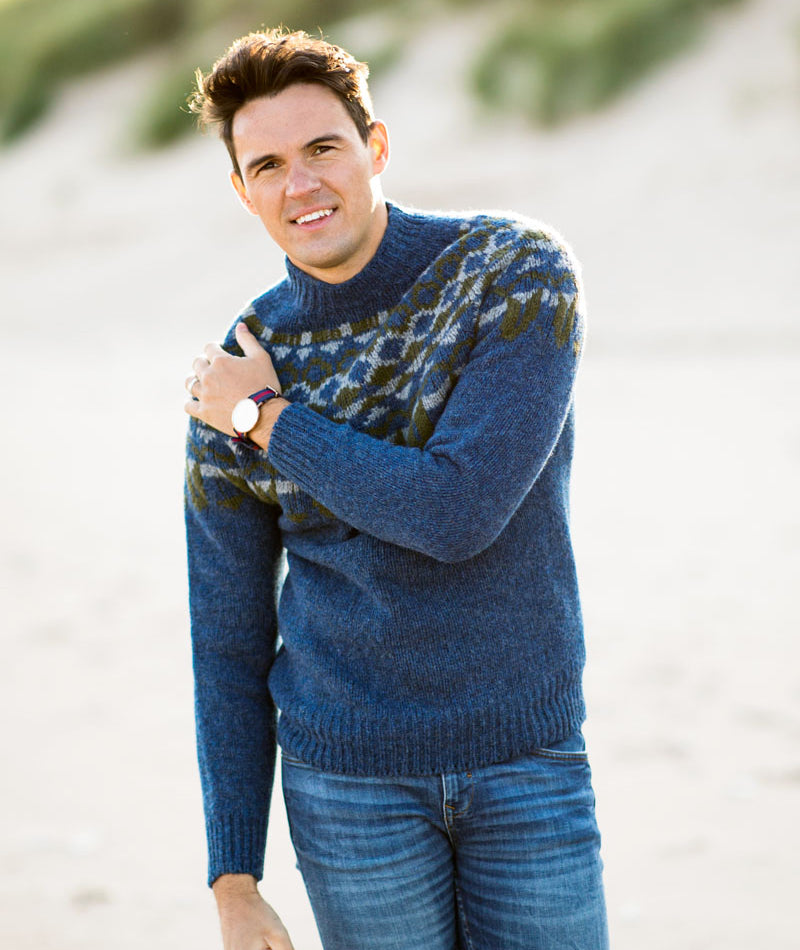Mens blue fair isle jumper sweater chunky wool brodgar