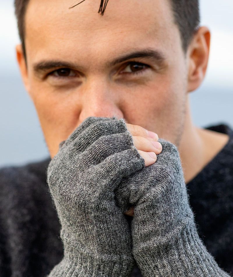 Mens fingerless lambs wool gloves