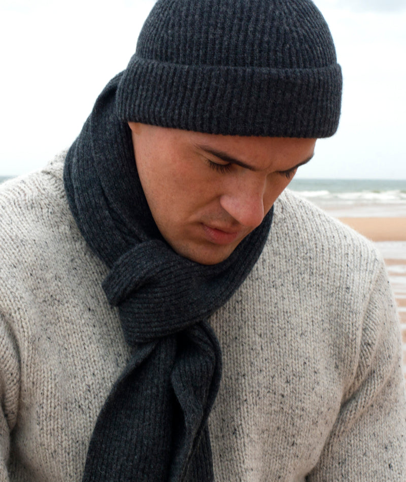Mens Scottish lambswool ribbed beanie hat 