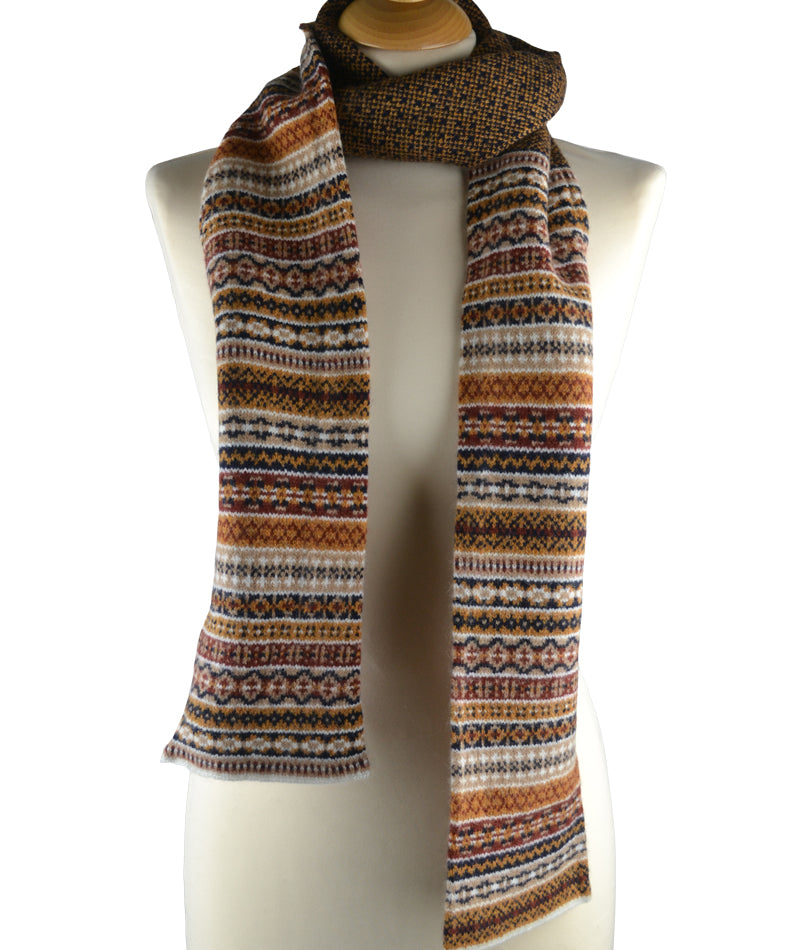 Fair isle tweed scarf. gold