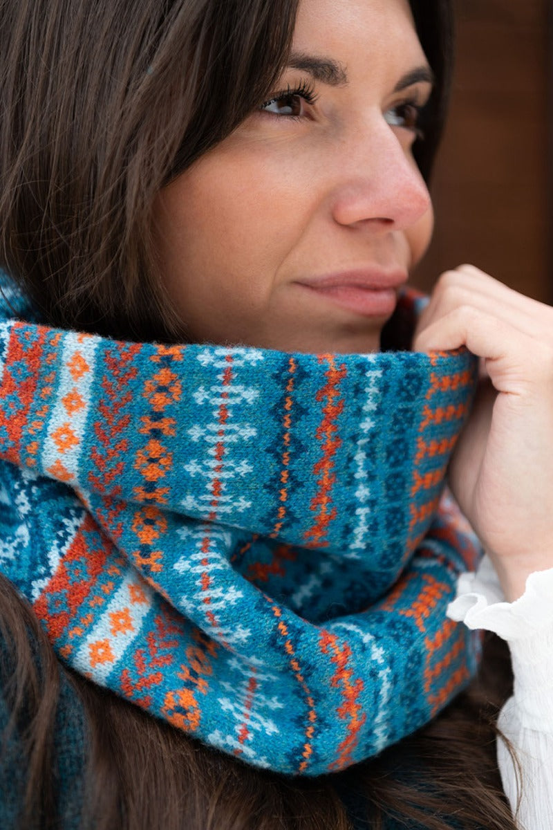 fair isle cowl scarf teal blue orange wool ugie