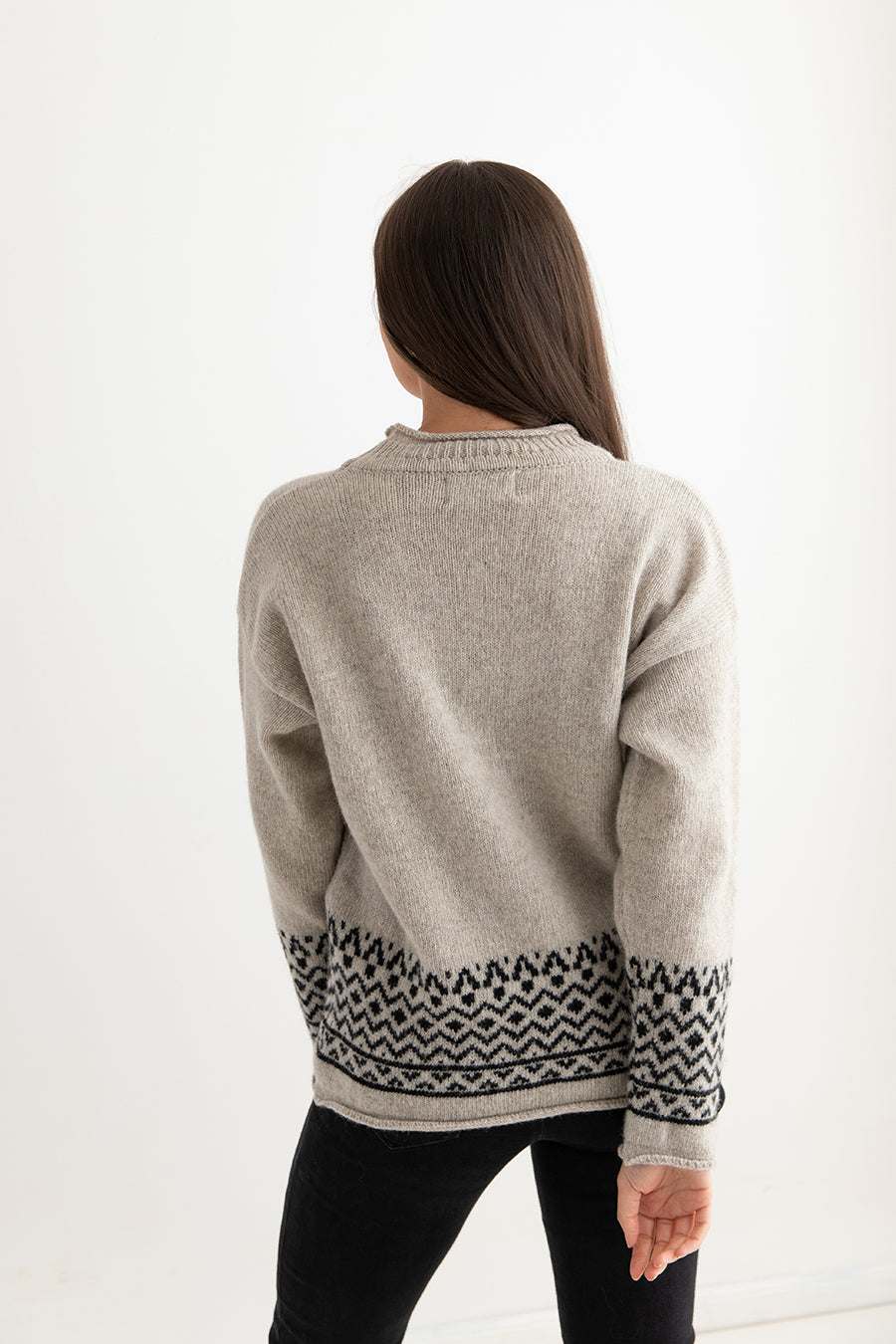 womens fair isle sweater jumper beige black braemar back