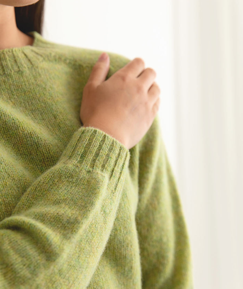 womens lime shetland wool jumper sweater saddle shoulder green close up