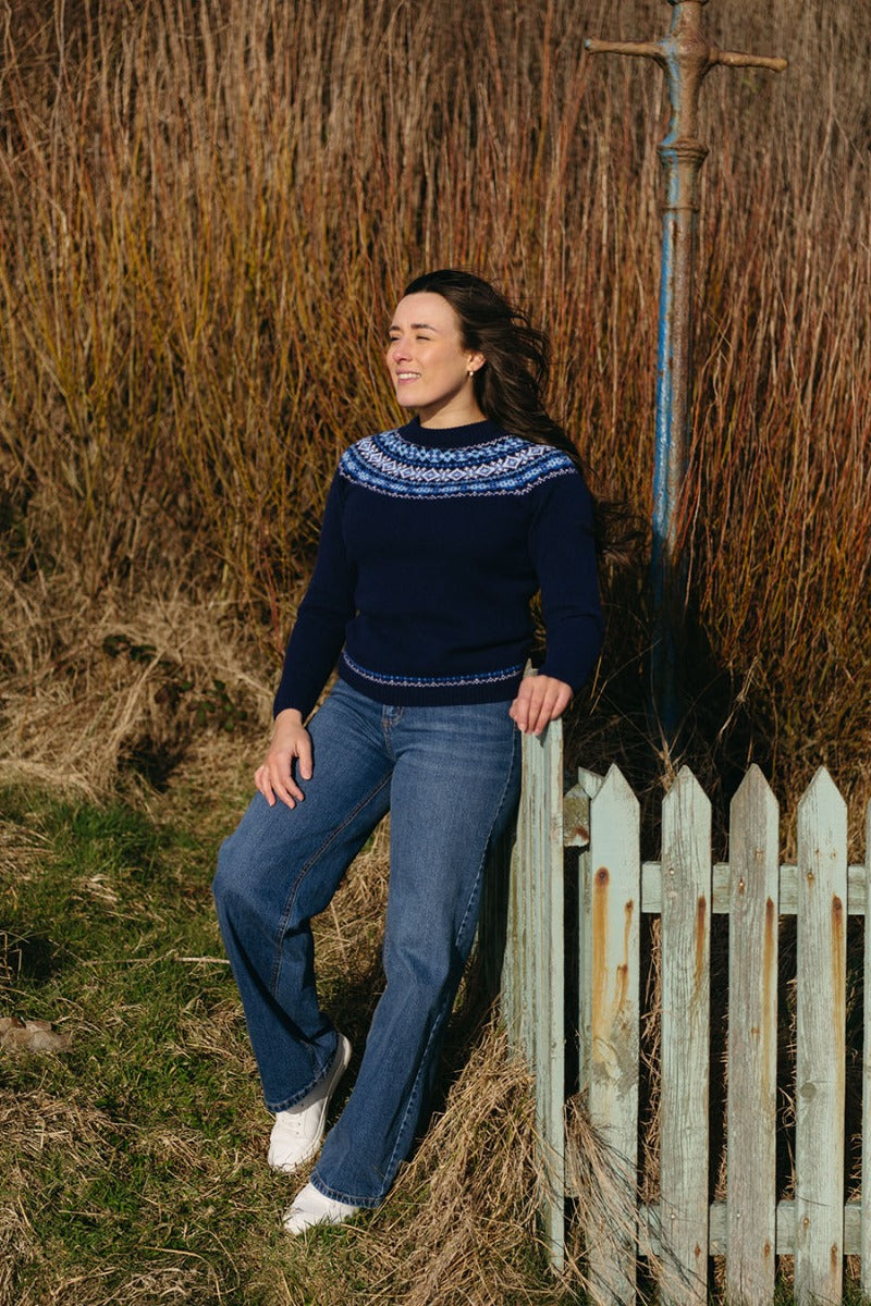 womens soft geelong lambs wool fair isle jumper navy white