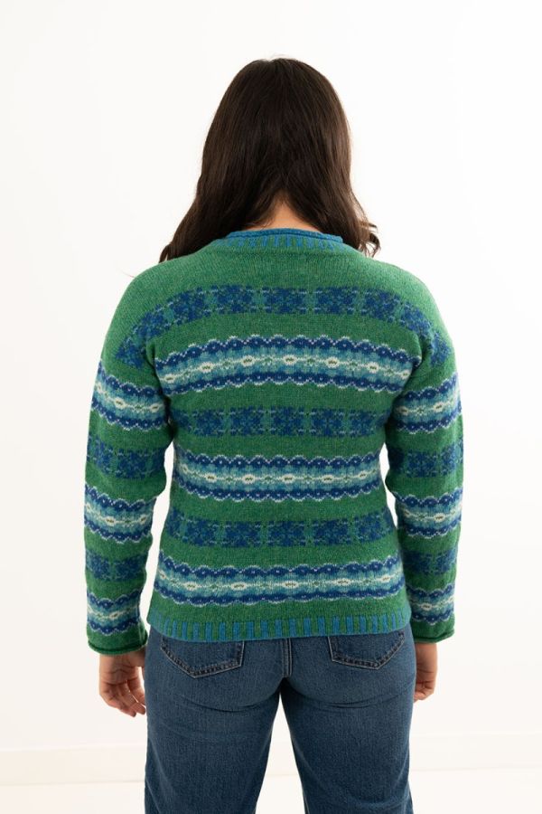 Womens Scottish wool fair isle jumper in Pitmedden pattern - Green and ...