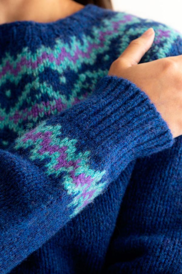 womens chunky wool fair isle jumper sweater royal blue finnieston yoke close up
