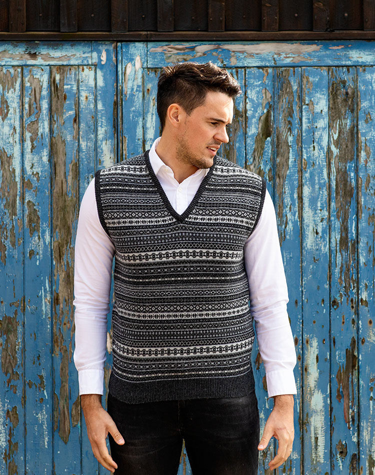 Mens Scottish knitwear and accessories - The Croft House